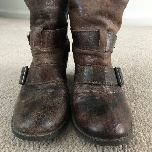 Mia Booties - Picture 2 of 7